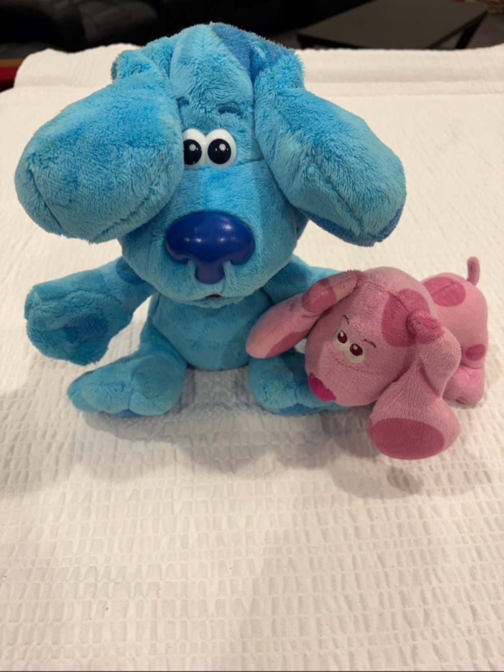 Peek a Boo Blue's Clues Plush Dog with Magenta Puppy